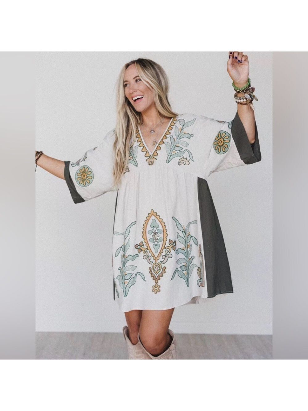 Joiemont Clothing Embroidered Vee Neck Boho Kimono Sleeve Mini Dress SZ S Tan